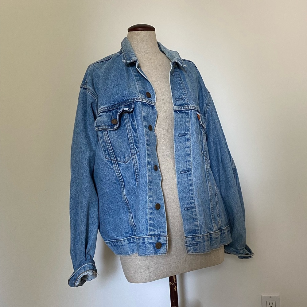 Vintage Levi’s denim jacket